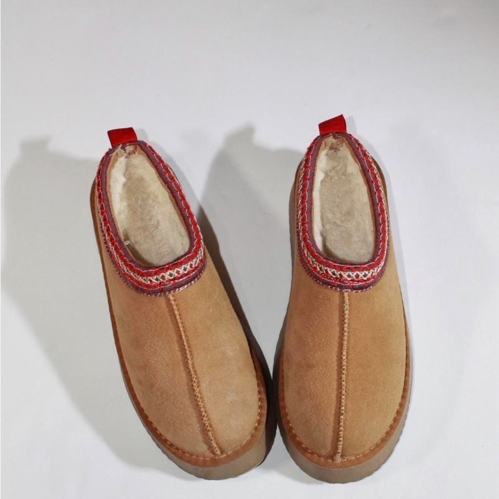 Women’s Suede Slip-On Shearling Lined Slippers - Tan with Red Trim
